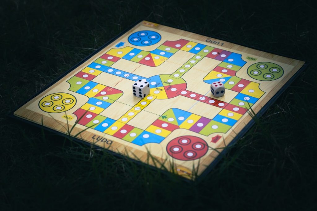 découvrez notre sélection des meilleurs jeux de société pour deux joueurs : stratégies, ambiance et divertissement garantis pour des soirées à deux inoubliables !