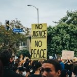 d&eacute;couvrez la communication non violente pour am&eacute;liorer vos relations, favoriser l'&eacute;coute active et r&eacute;soudre les conflits avec empathie et bienveillance.