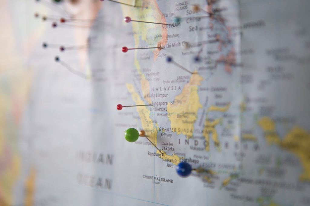 découvrez l’importance de l’assurance voyage : protégez-vous contre les imprévus lors de vos déplacements à l’étranger avec des garanties adaptées pour votre tranquillité d’esprit.